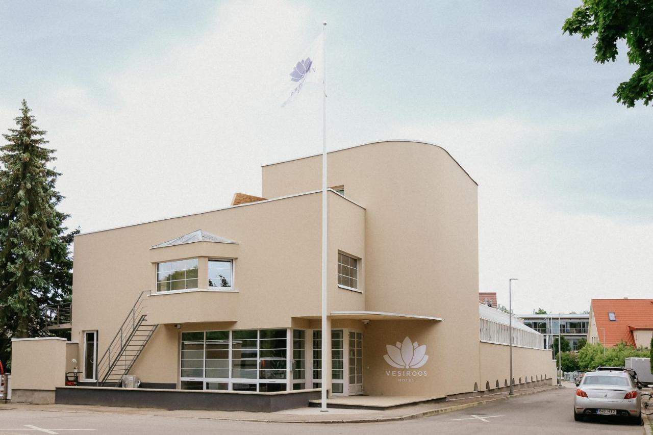 Hotel Vesiroos Pärnu Exterior foto